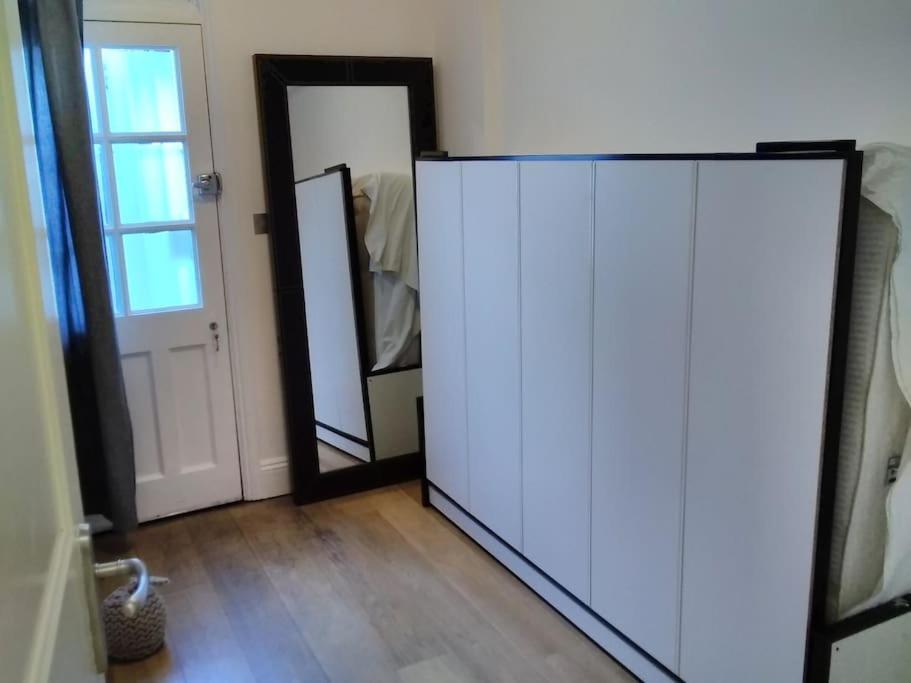 Superior 5* Kensington, London Flat + Free Wi-Fi Apartment Exterior foto