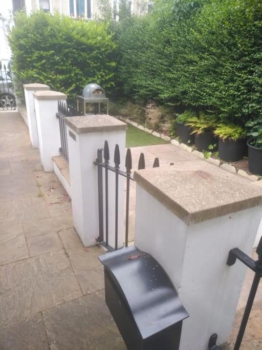 Superior 5* Kensington, London Flat + Free Wi-Fi Apartment Exterior foto