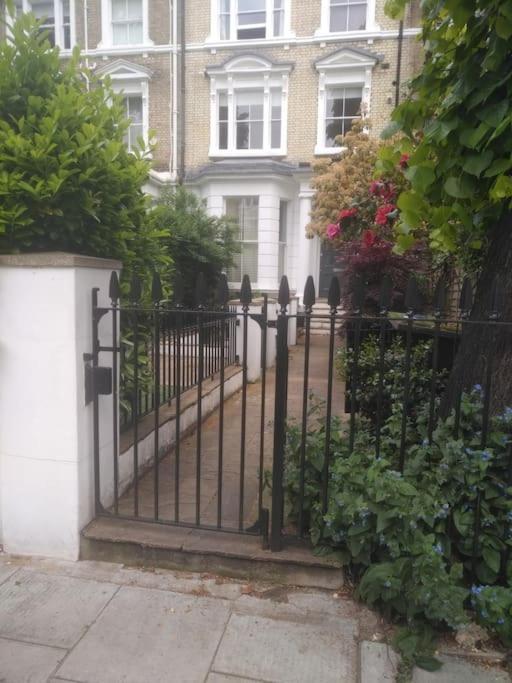 Superior 5* Kensington, London Flat + Free Wi-Fi Apartment Exterior foto
