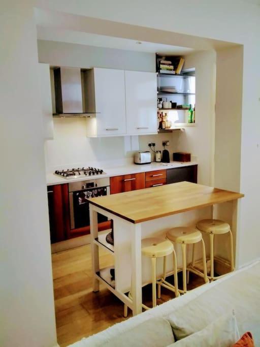 Superior 5* Kensington, London Flat + Free Wi-Fi Apartment Exterior foto