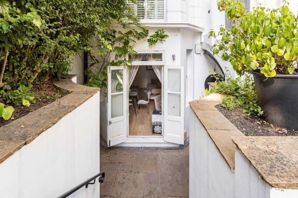 Superior 5* Kensington, London Flat + Free Wi-Fi Apartment Exterior foto